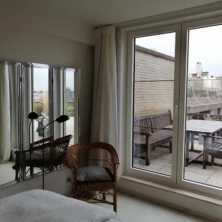Park View Penthouse With Sunny Large Terraces דירה